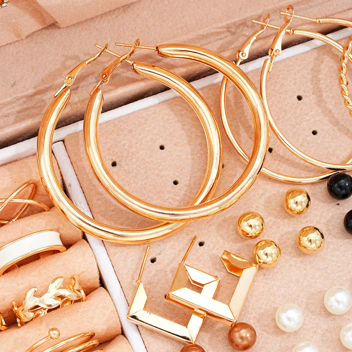 Golden Muse Vintage Collection